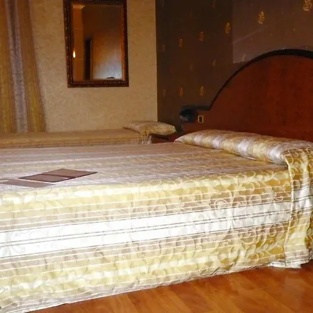 Hotel Grand Dei Cesari 4*