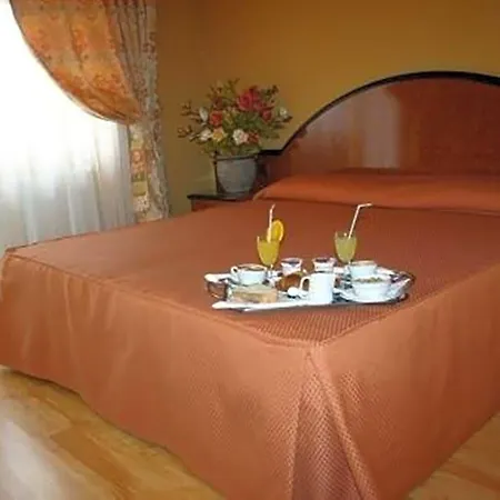 Grand Dei Cesari Hotel 4*