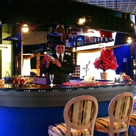 Grand Dei Cesari Hotell 4*